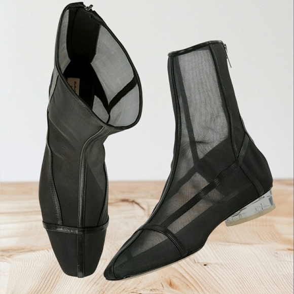 Elizabeth Damrich Shoes - Retro Black 7 Granny Grunge Goth Whimsical Cottage Fairycore Ankle Boots New